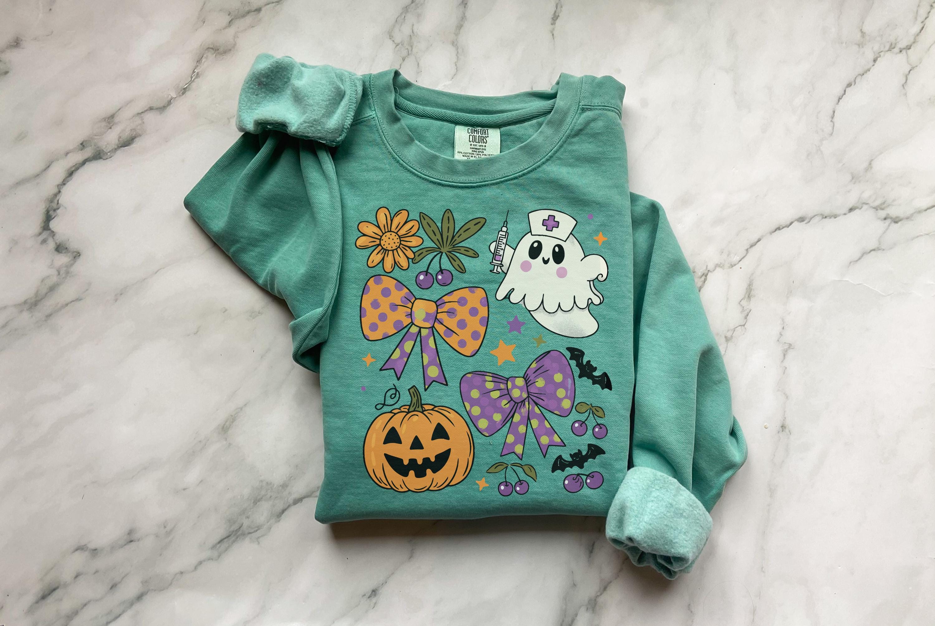 Halloween Nurse Retro Sweatshirt, cute ghost Nurse Shirt, Medical Halloween Shirt, Cute Nurse Gift for nurse,  Spooky hallowen