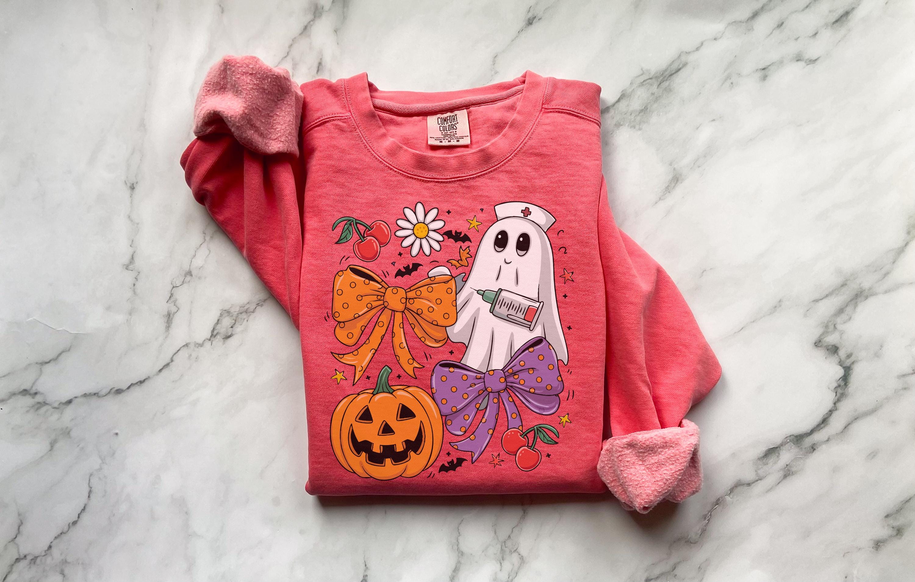 Retro ghost Halloween Nurse Sweatshirt, Pumpkin cute ghost Nurse Shirt, Medical Halloween Shirt, Cute Nurse Gift for nurse,  Spooky hallowen