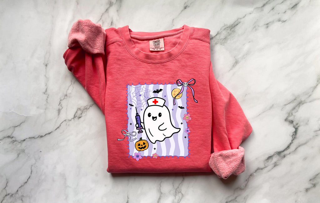 Cute Ghost Halloween Nurse Sweatshirt, Spooky RN Fall Top, Funny Cozy Autumn Pullover, Cute Retro Gift for Nurse