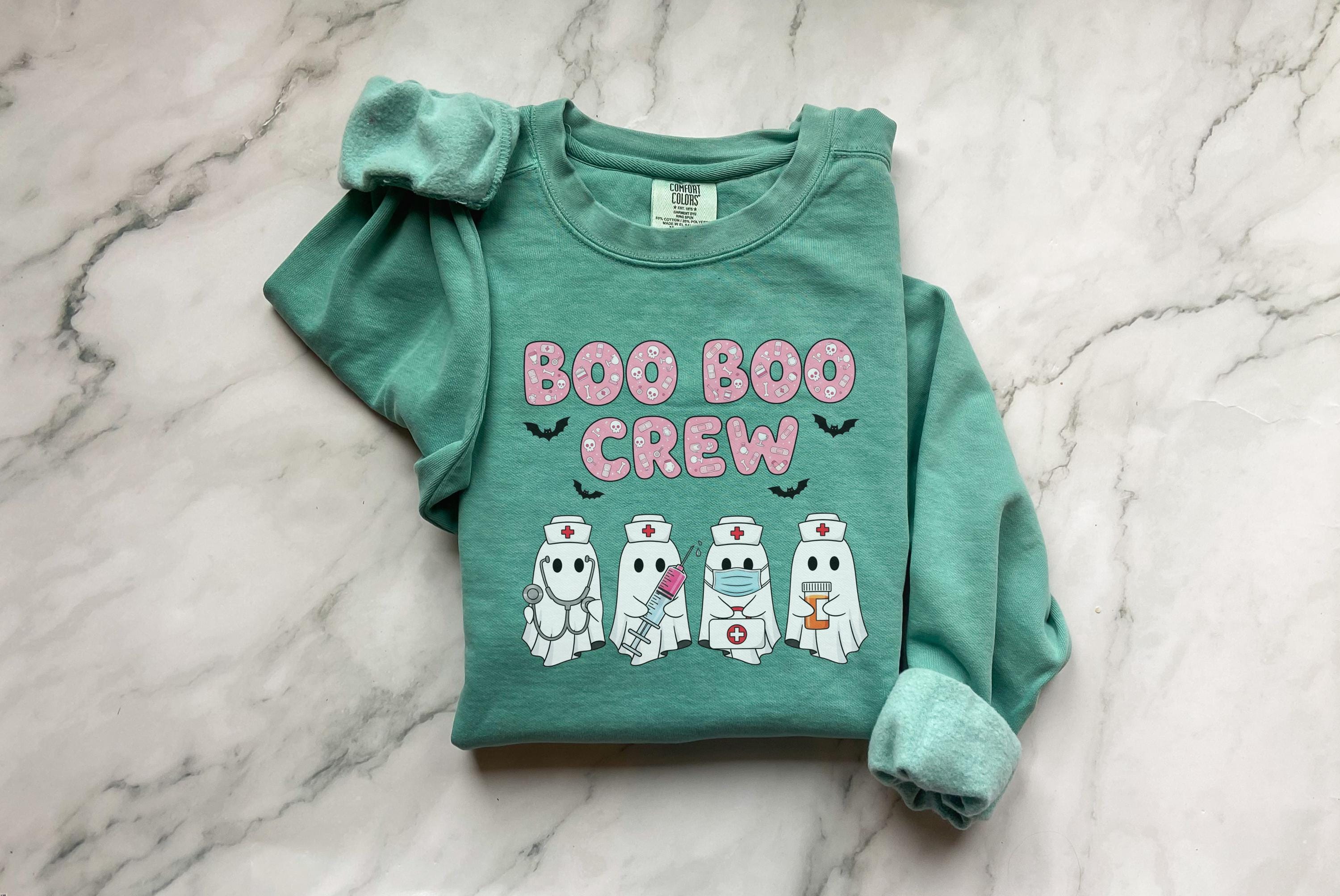 Boo Boo Crew Halloween Nurse Sweatshirt, Spooky RN Fall Top Cozy Autumn Pullover, Cute Retro Gift for Nurse