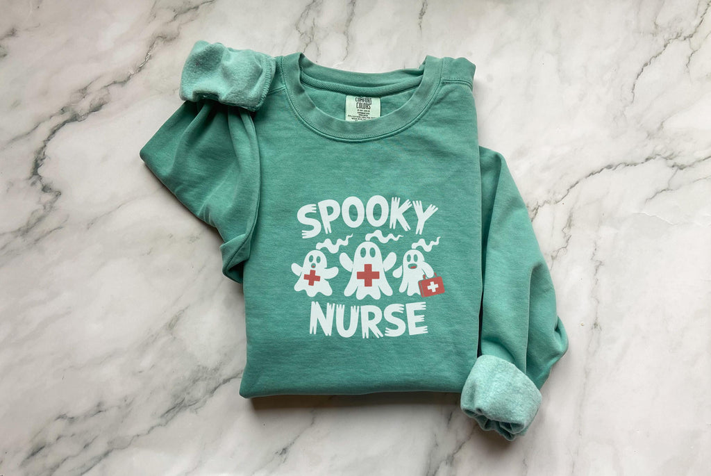 Spooky Nurse crew Halloween Nurse Sweatshirt, Spooky RN Fall Top Cozy Autumn Pullover, Cute Retro Gift for Nurse