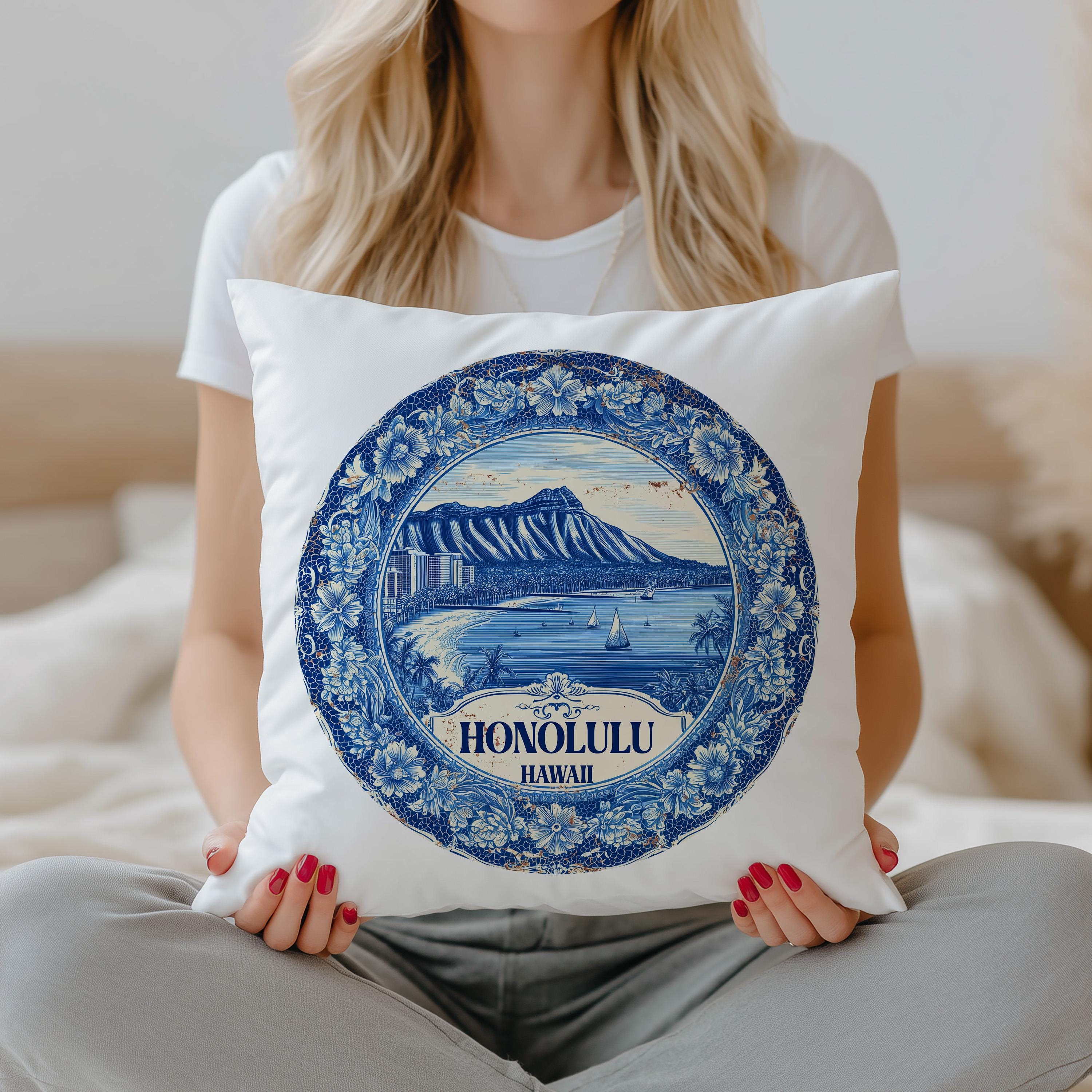 Honolulu Hawaii Pillowcase, Delft Style Decorative Throw Pillow, Vintage Cityscape Retro Home Decor