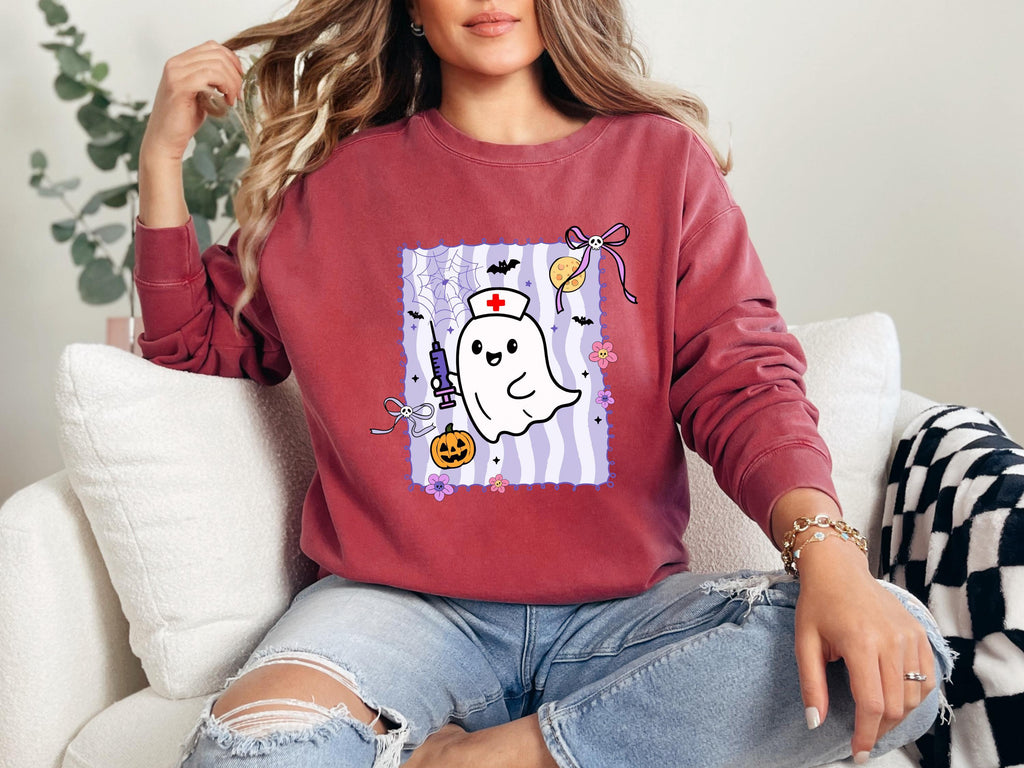 Cute Ghost Halloween Nurse Sweatshirt, Spooky RN Fall Top, Funny Cozy Autumn Pullover, Cute Retro Gift for Nurse