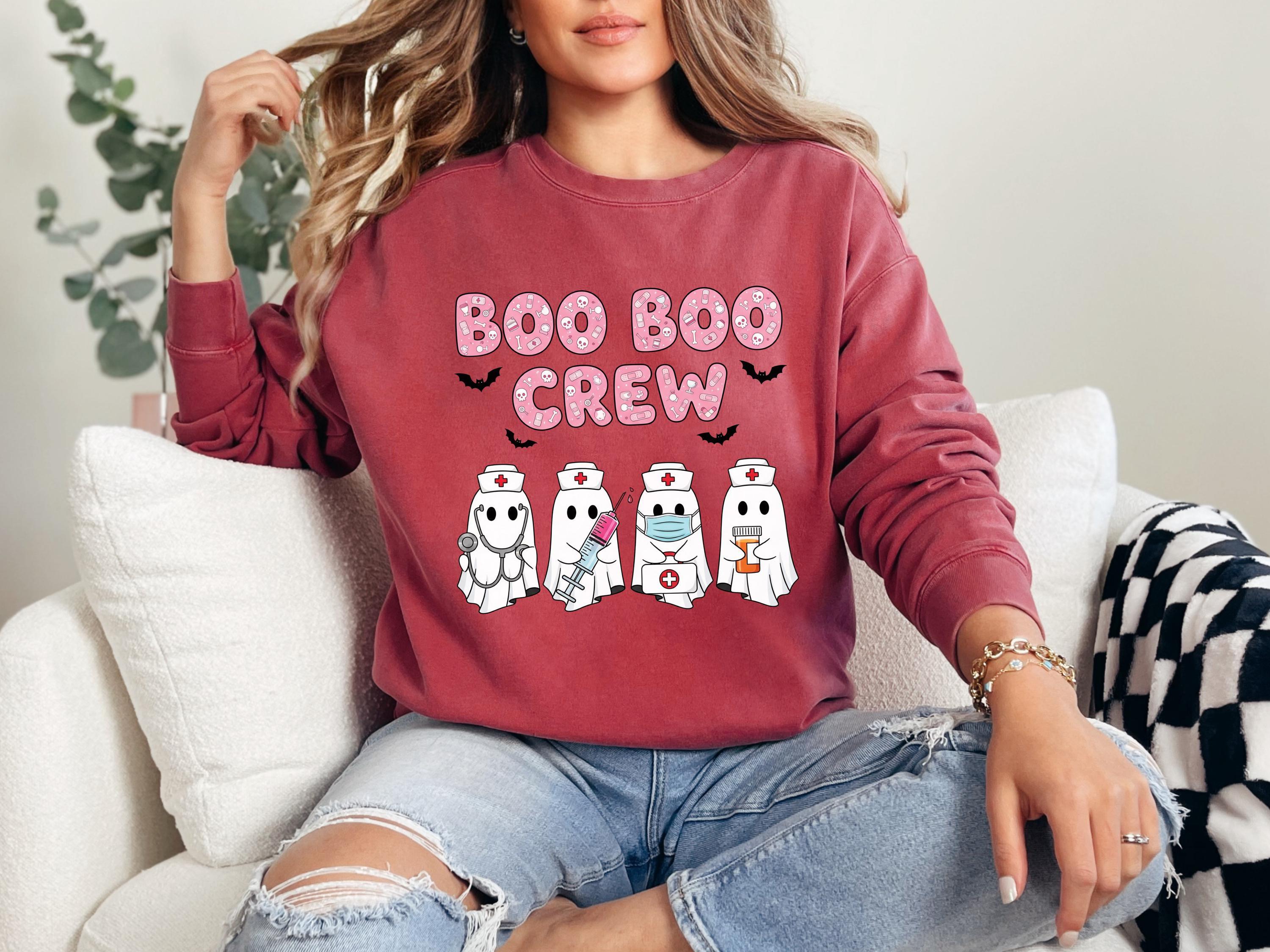 Boo Boo Crew Halloween Nurse Sweatshirt, Spooky RN Fall Top Cozy Autumn Pullover, Cute Retro Gift for Nurse