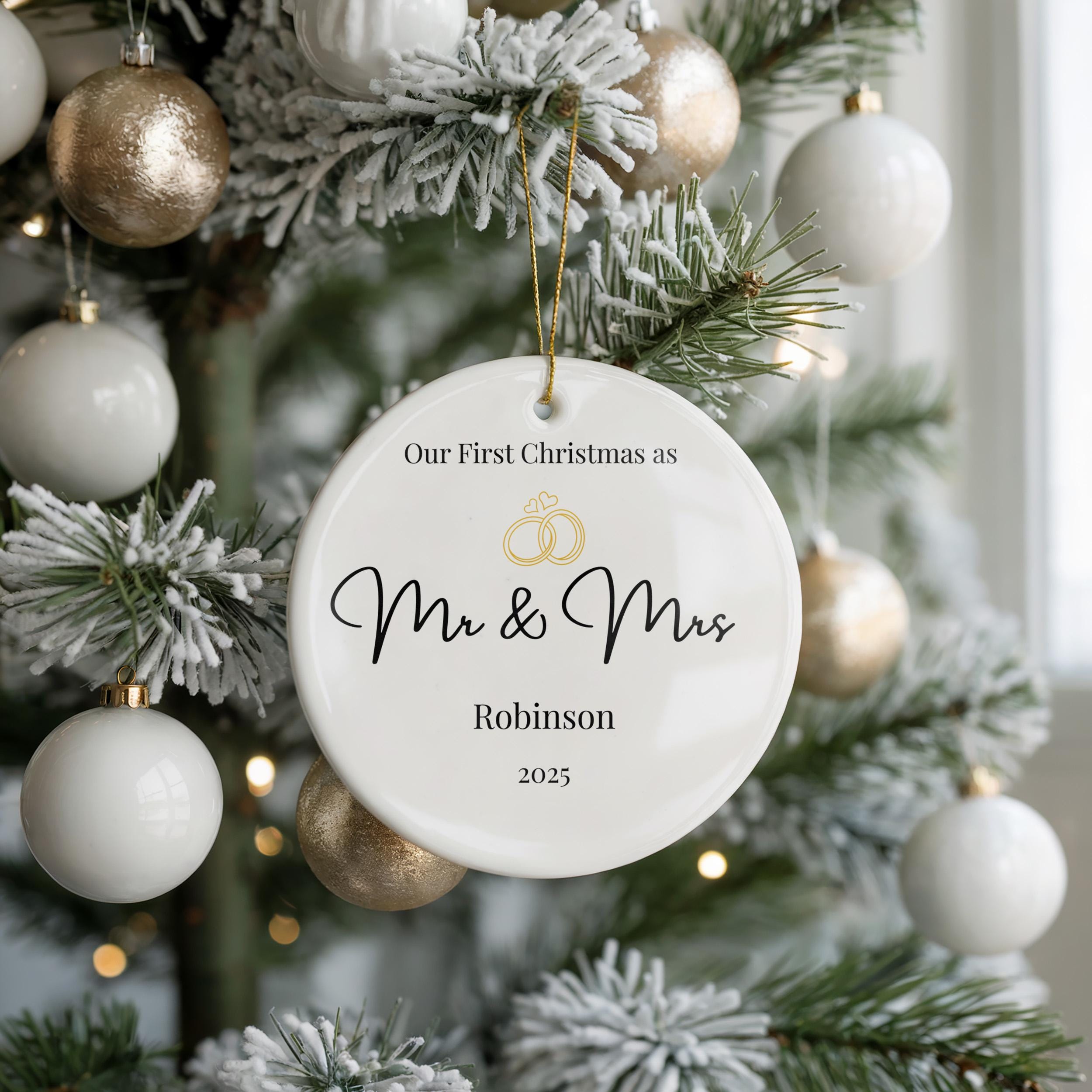 Personalized Mr Mrs Ornament, First Christmas Personalized Couple Bauble, Custom Gift new wed Xmas
