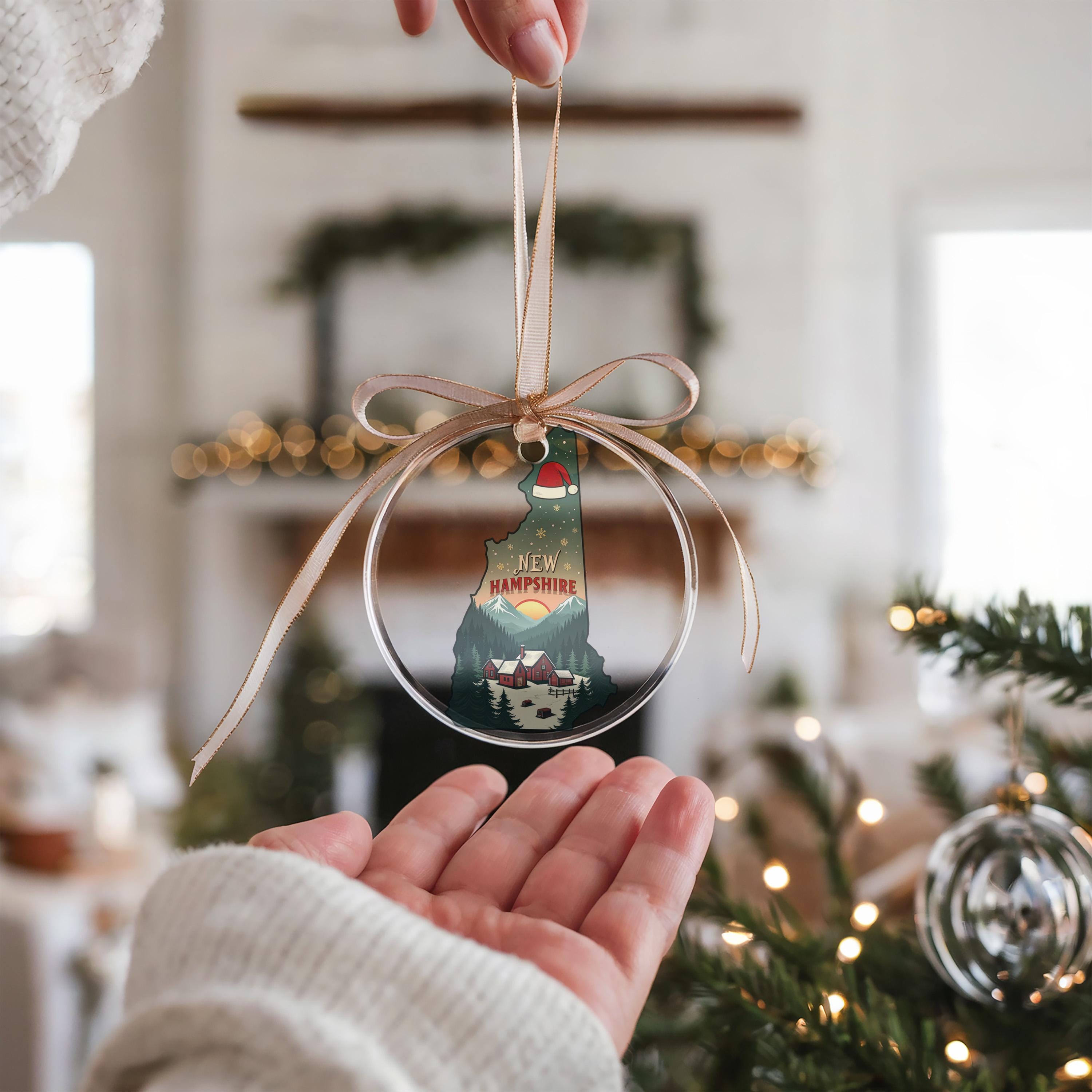 New Hampshire Ornament, Vintage Personalized Christmas Decor, Custom Holiday Gift Souvenir Travel Keepsake
