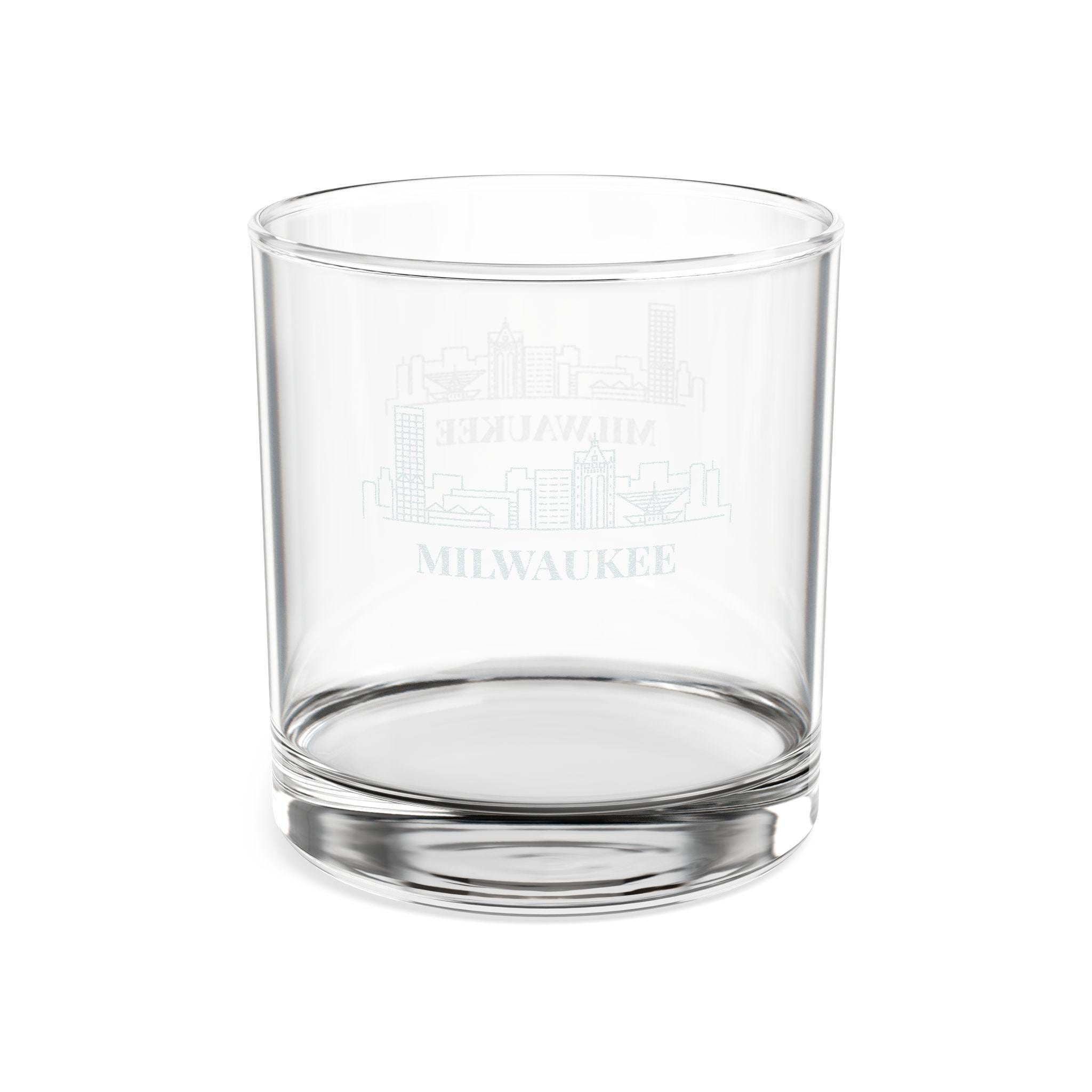 Engraved MILWAUKEE Whiskey Glass, Personalized Dad Rocks Glass, Custom Etched Skyline Gift Souvenir